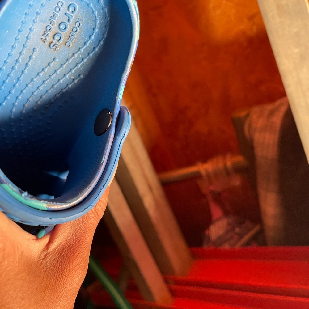 Shoe - Picture 7 of 8